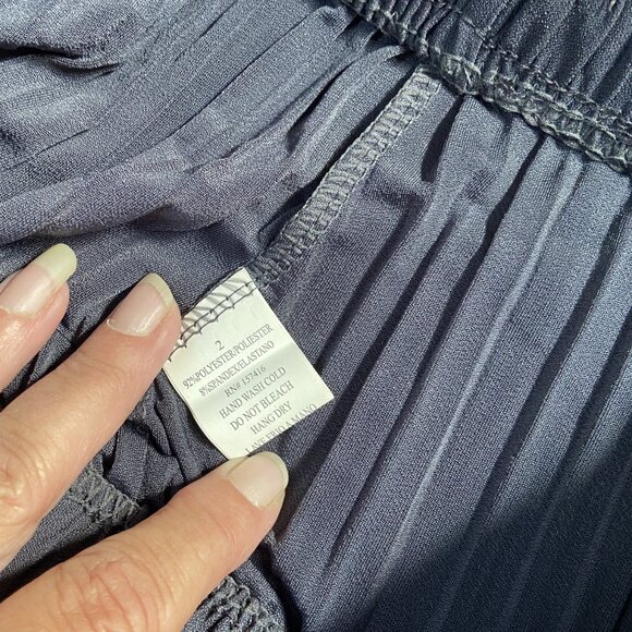 Grey Pleated Drawstring Pants - Picture 7 of 7